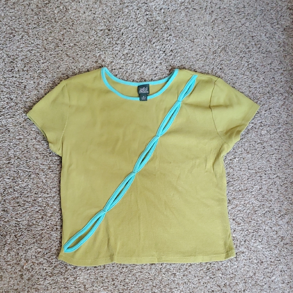 Green Crewneck Short Sleeve Top with Aqua Trim